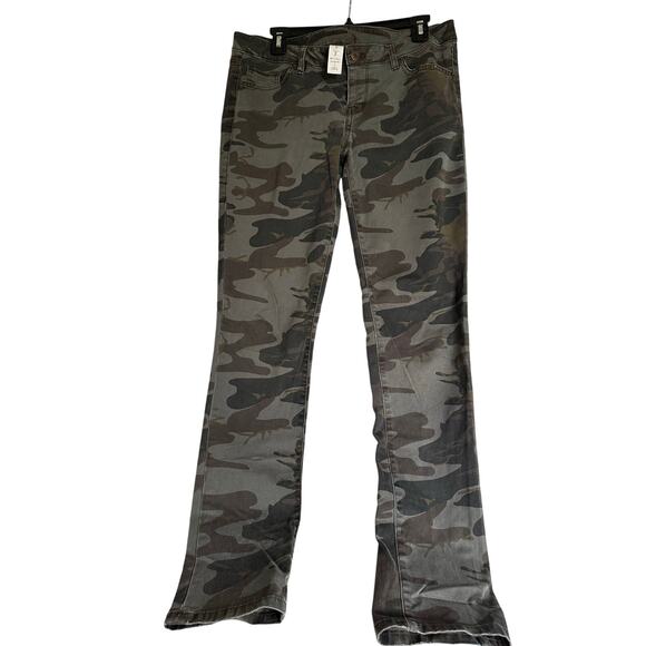 London Jeans Women’s 6 31” Green Brown Camo Print Skinny Leg Camouflage Utility - Picture 1 of 6